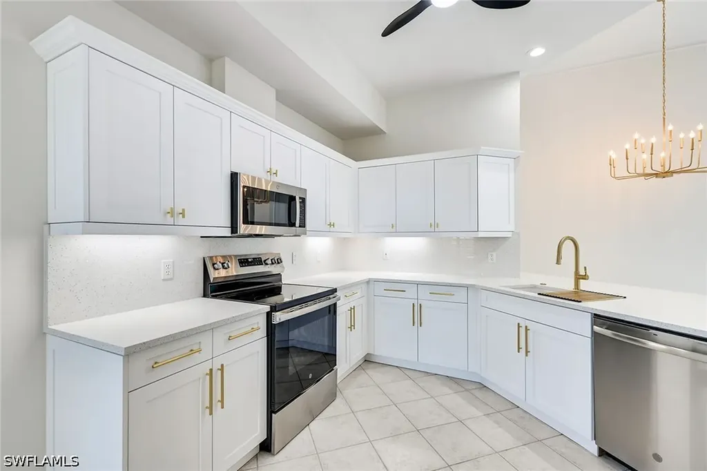 1580 Clermont Drive Naples FL 34109
