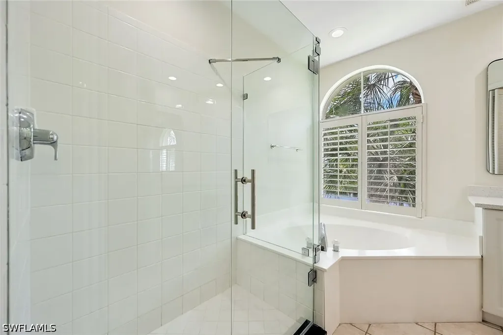 1580 Clermont Drive Naples FL 34109
