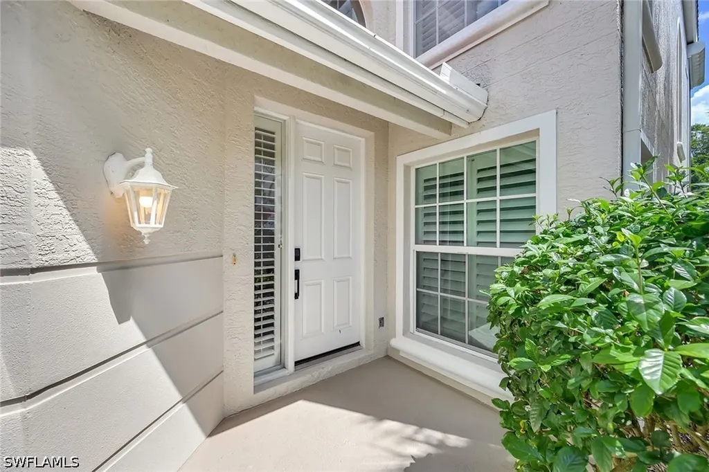 1580 Clermont Drive Naples FL 34109