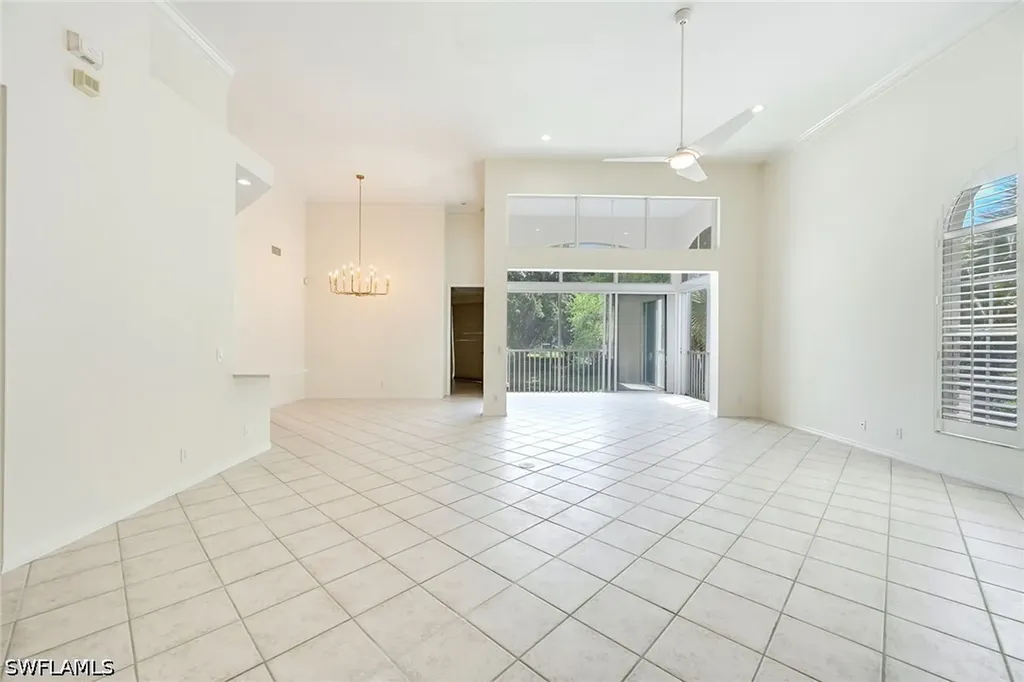 1580 Clermont Drive Naples FL 34109