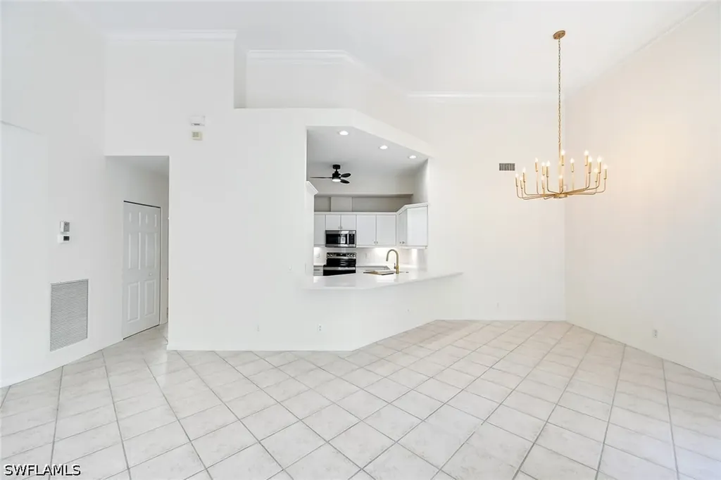 1580 Clermont Drive Naples FL 34109