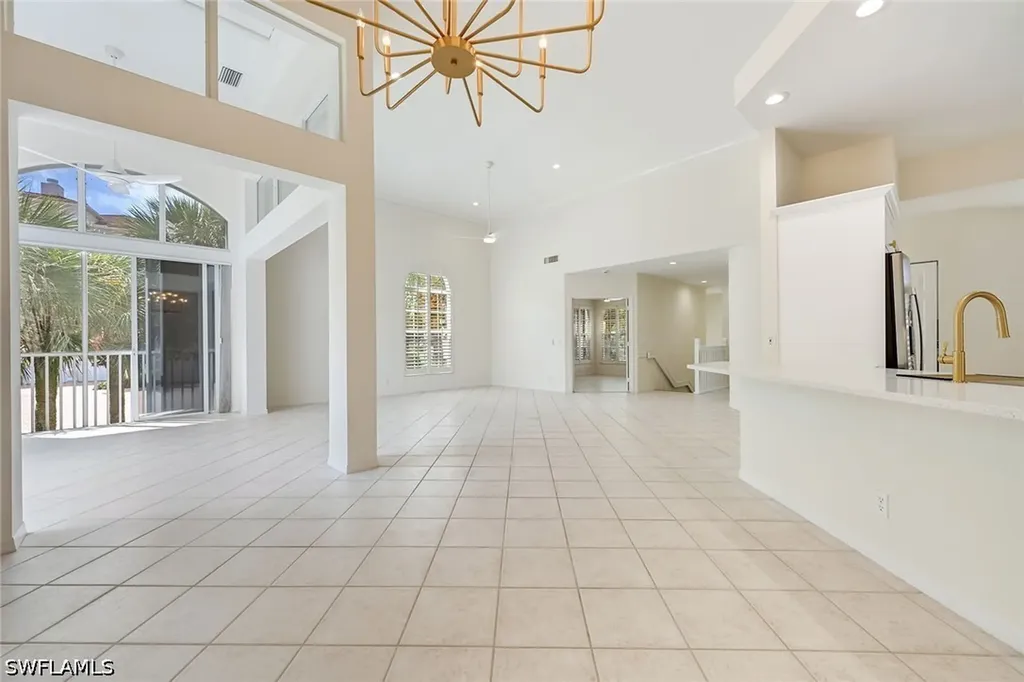 1580 Clermont Drive Naples FL 34109