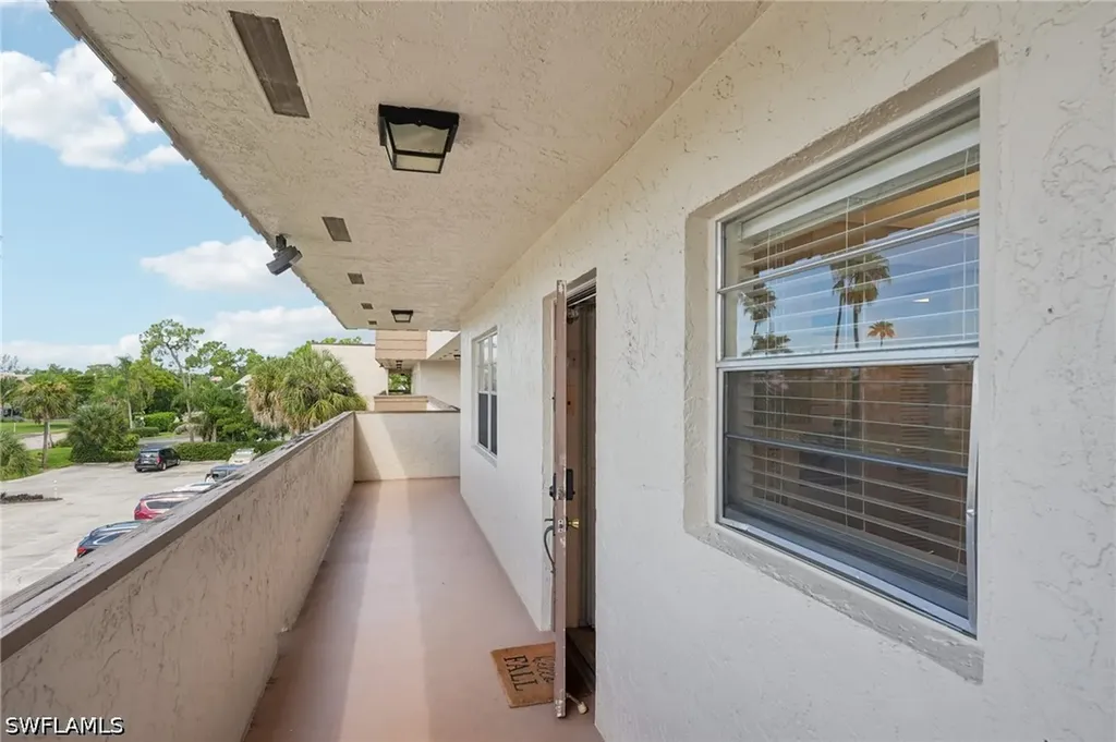 499 Forest Lakes Boulevard Naples FL 34105