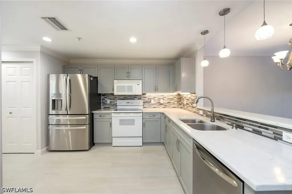 3023 Horizon Lane Naples FL 34109