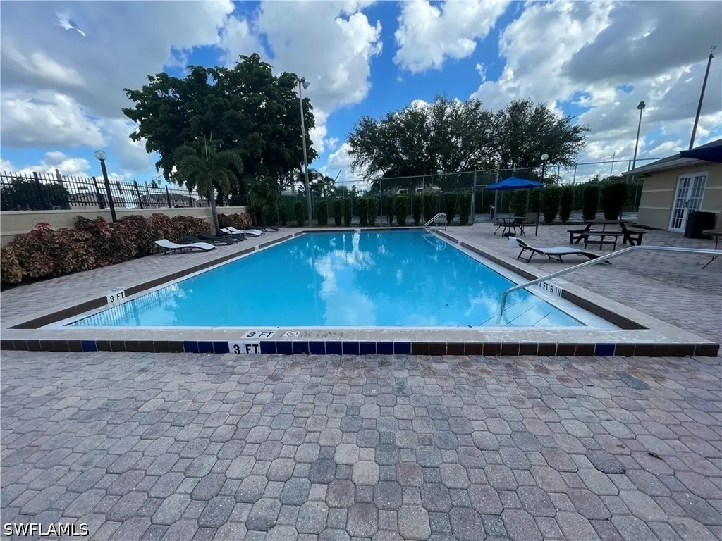 5307 Summerlin Road Fort Myers FL 33919