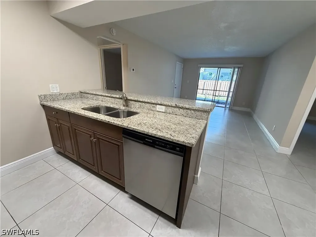 5307 Summerlin Road Fort Myers FL 33919
