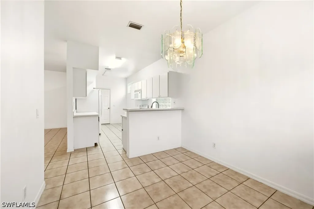10707 Pearl Bay Circle Estero FL 33928