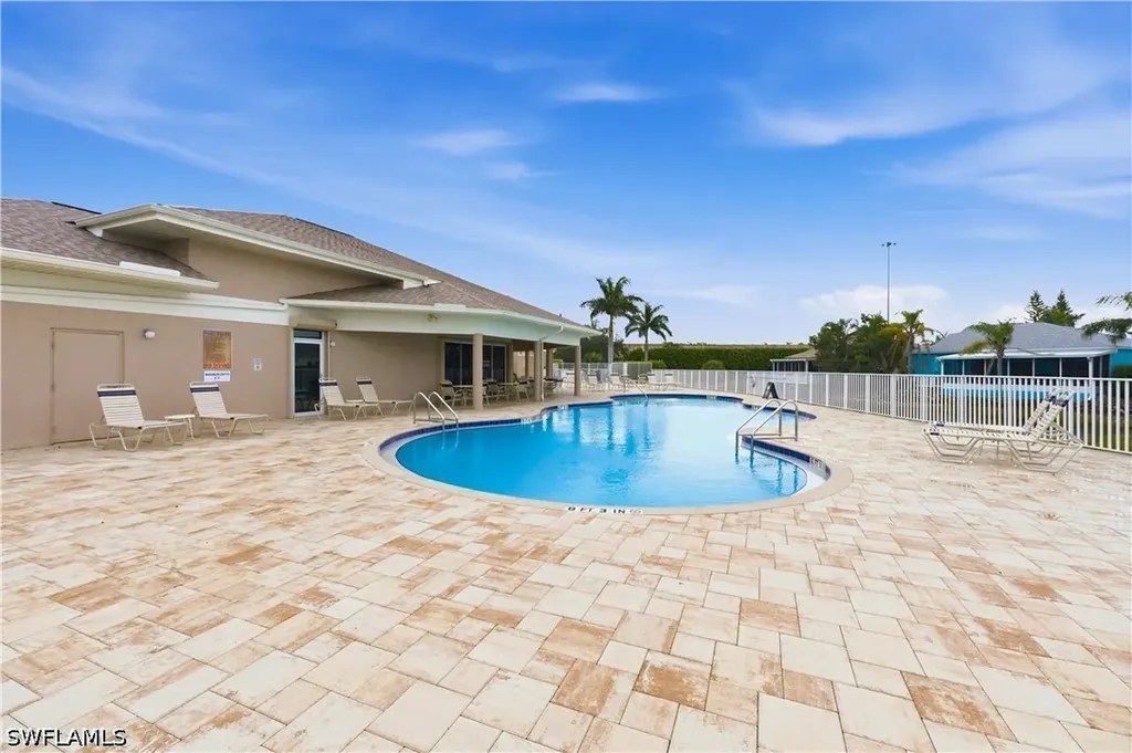 10707 Pearl Bay Circle Estero FL 33928