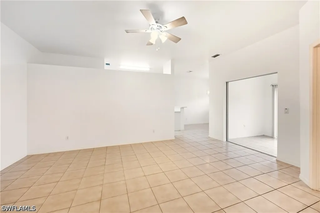 10707 Pearl Bay Circle Estero FL 33928