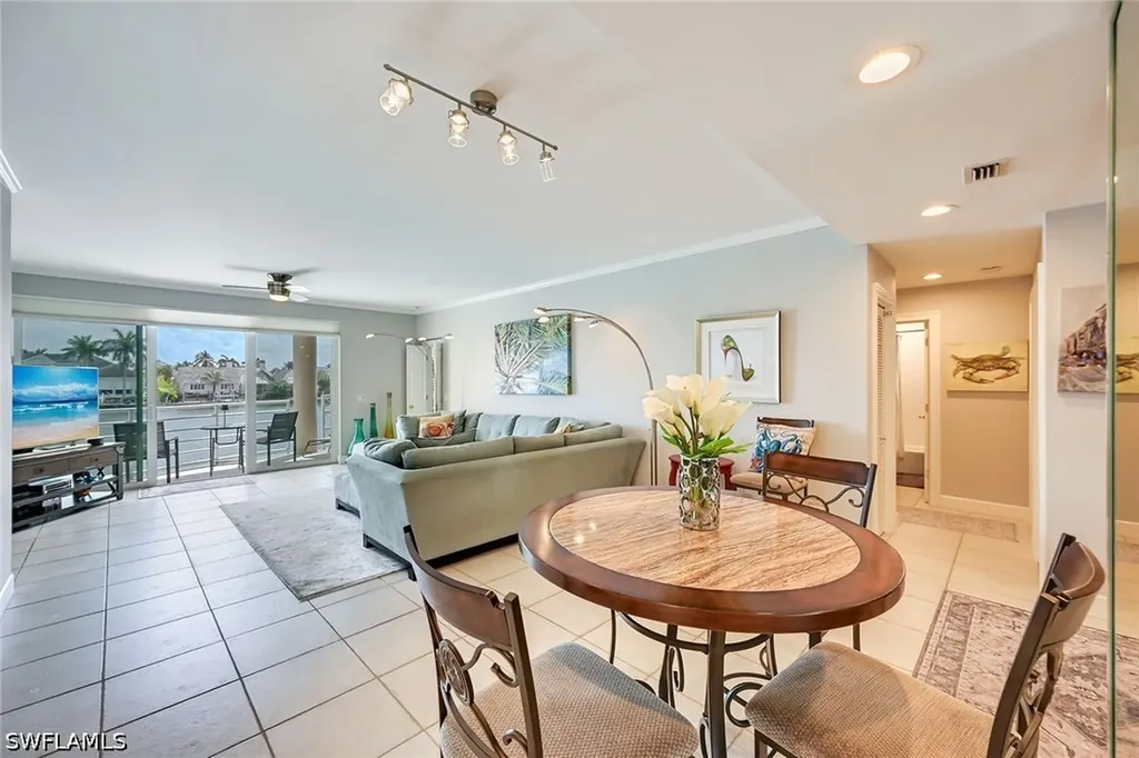 4530 Gulf Shore Boulevard N Naples FL 34103
