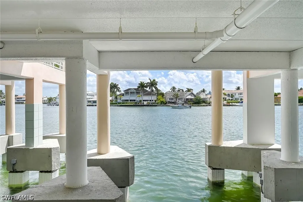 4530 Gulf Shore Boulevard N Naples FL 34103