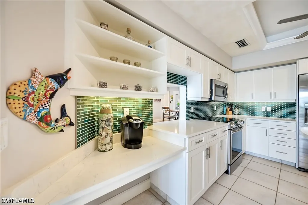 4530 Gulf Shore Boulevard N Naples FL 34103