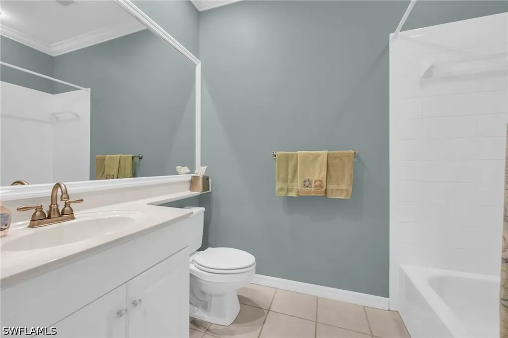 8253 Parkstone Place Naples FL 34120