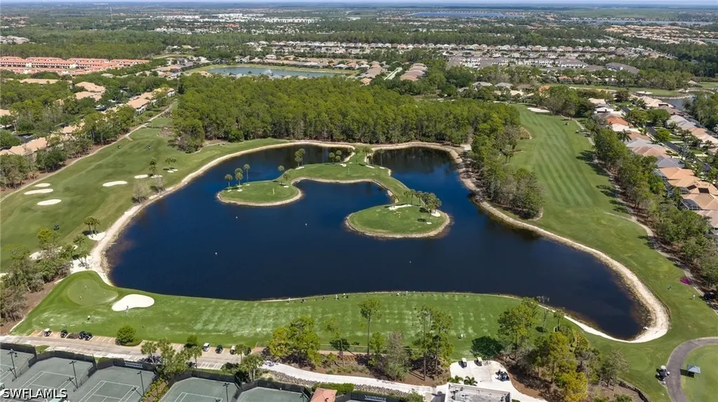 8253 Parkstone Place Naples FL 34120