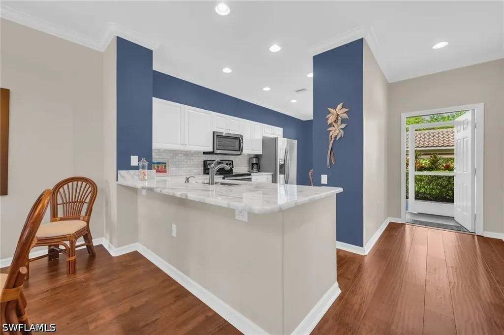 8253 Parkstone Place Naples FL 34120