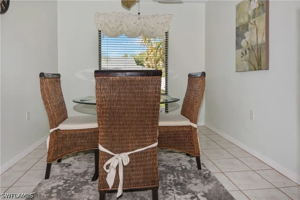 1203 Commonwealth Circle Naples FL 34116