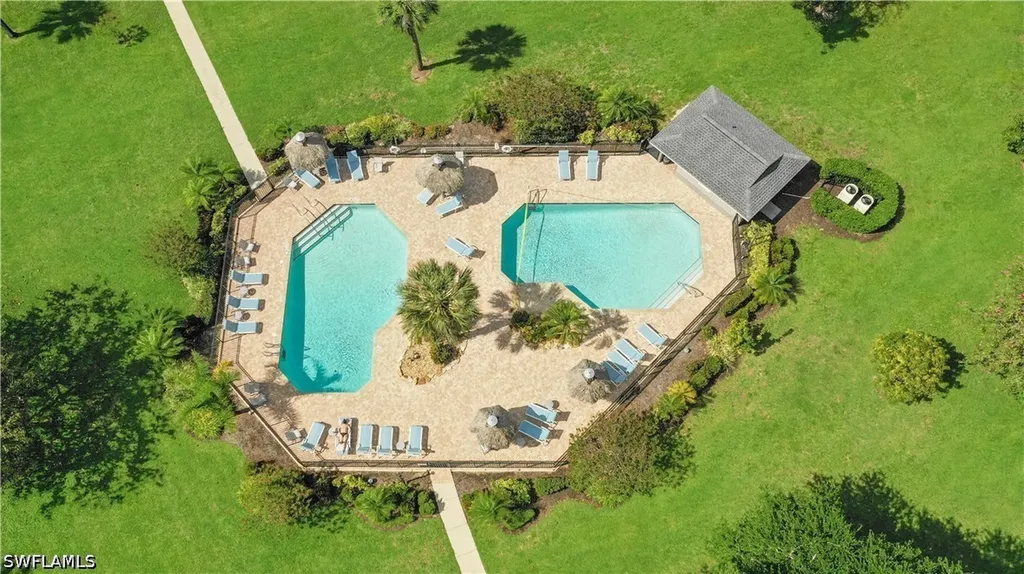 1203 Commonwealth Circle Naples FL 34116