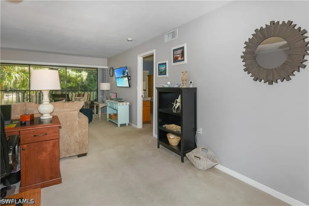 1203 Commonwealth Circle Naples FL 34116
