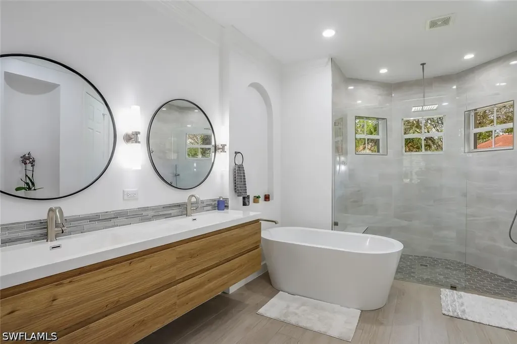 2862 Lone Pine Lane Naples FL 34119