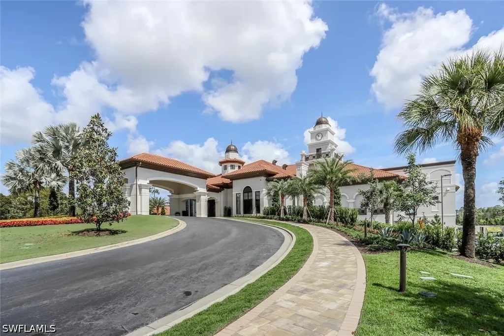 2862 Lone Pine Lane Naples FL 34119