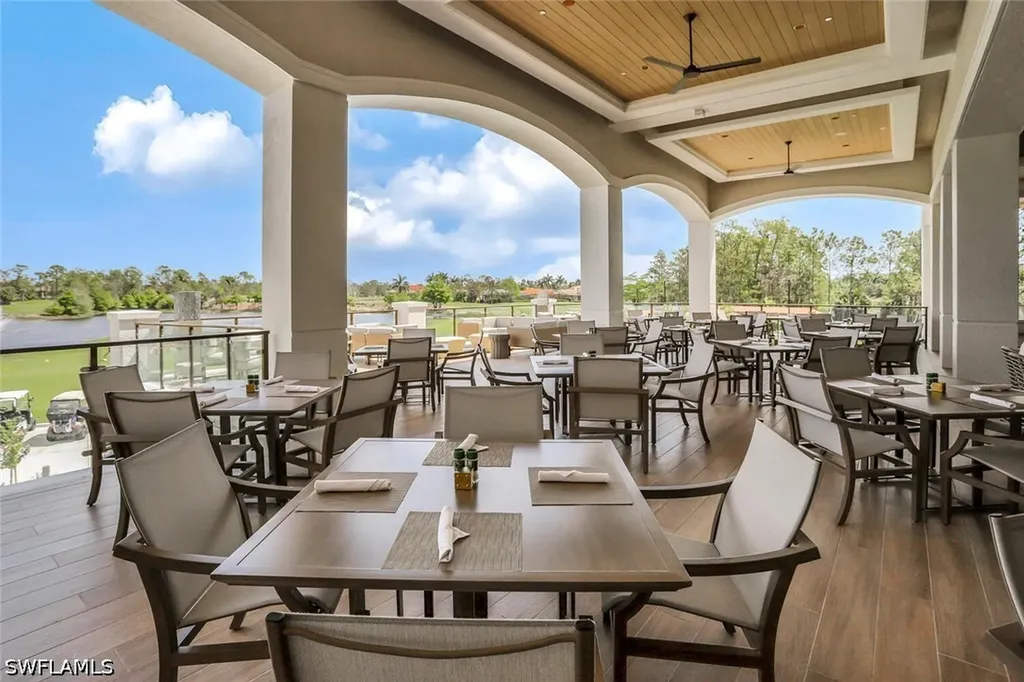2862 Lone Pine Lane Naples FL 34119