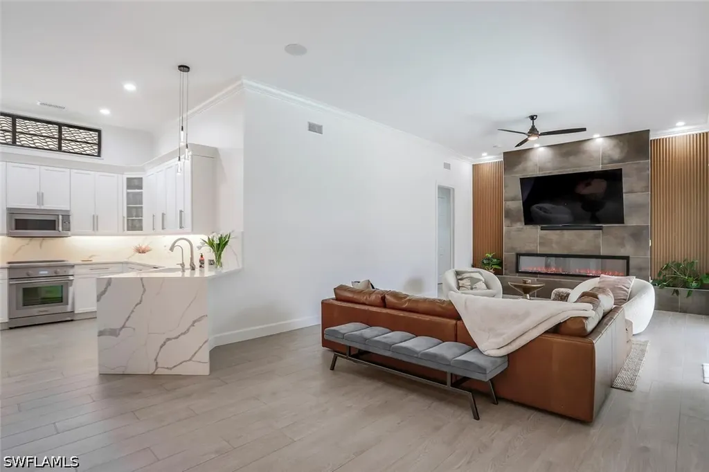 2862 Lone Pine Lane Naples FL 34119