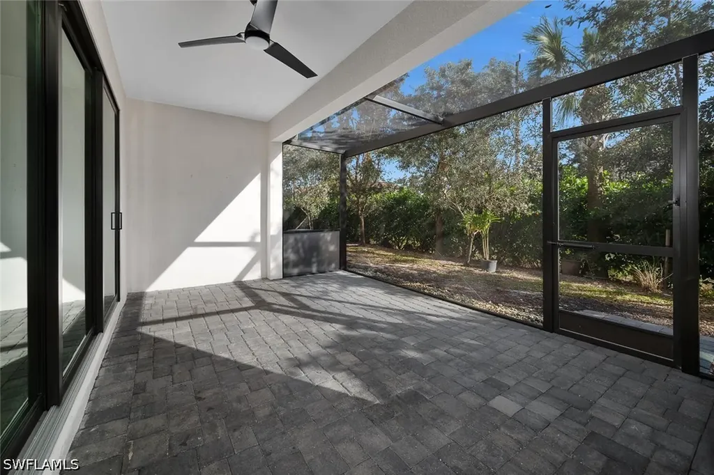 13010 Pembroke Drive Naples FL 34105