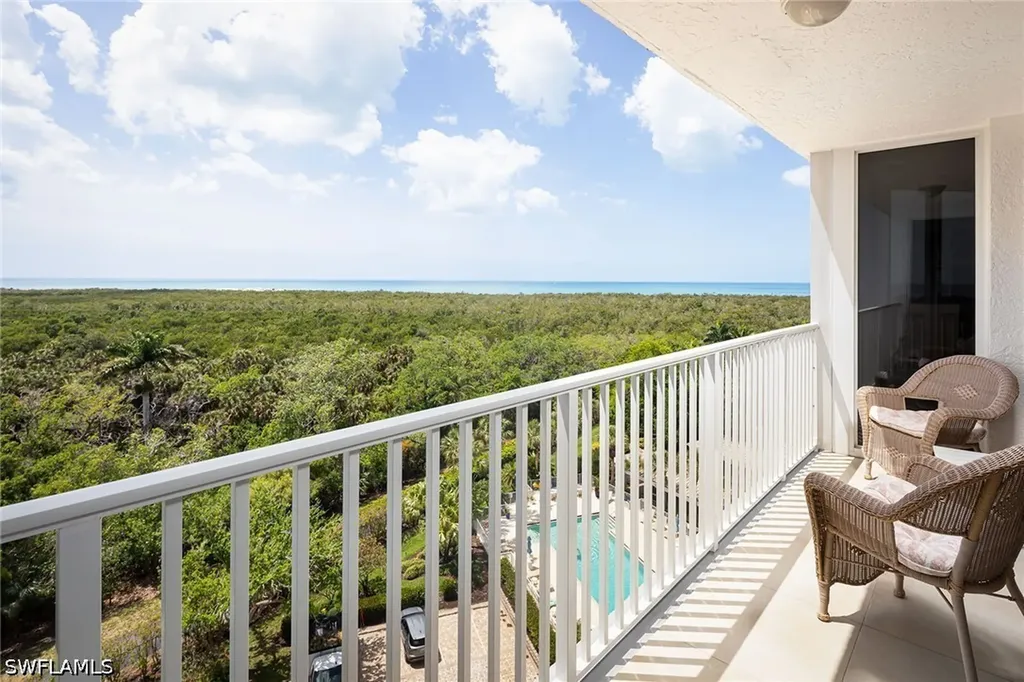 6361 Pelican Bay Boulevard Naples FL 34108