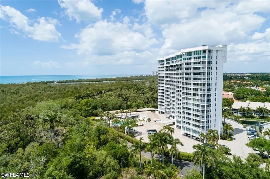 6361 Pelican Bay Boulevard Naples FL 34108