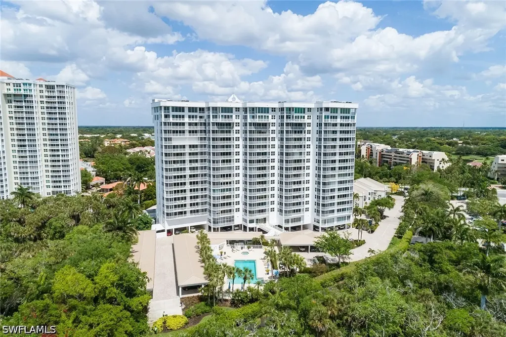 6361 Pelican Bay Boulevard Naples FL 34108