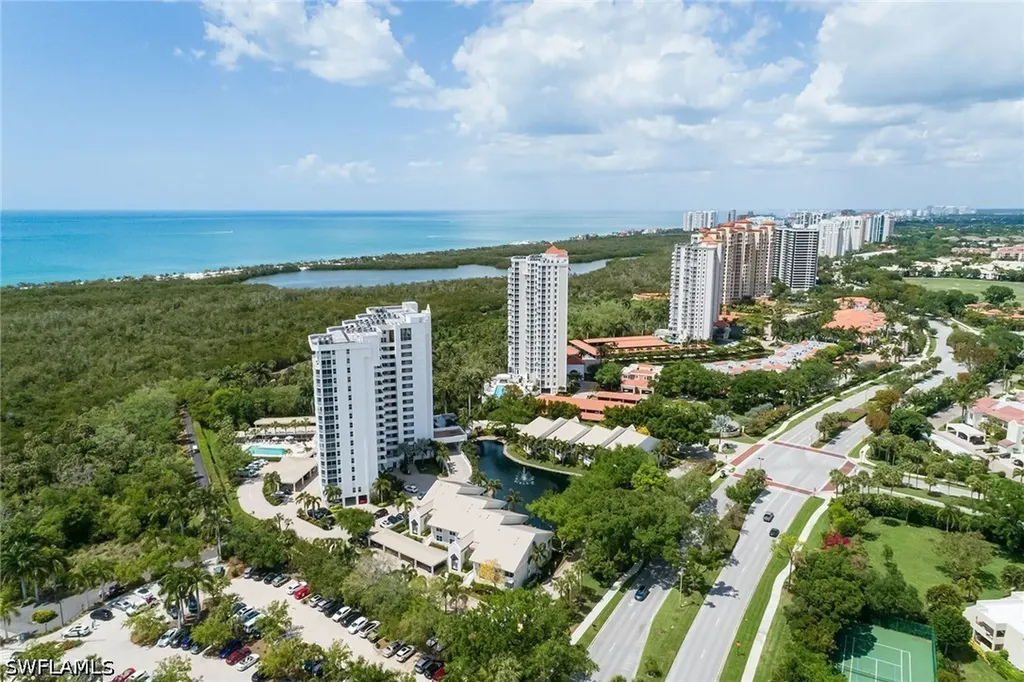 6361 Pelican Bay Boulevard Naples FL 34108