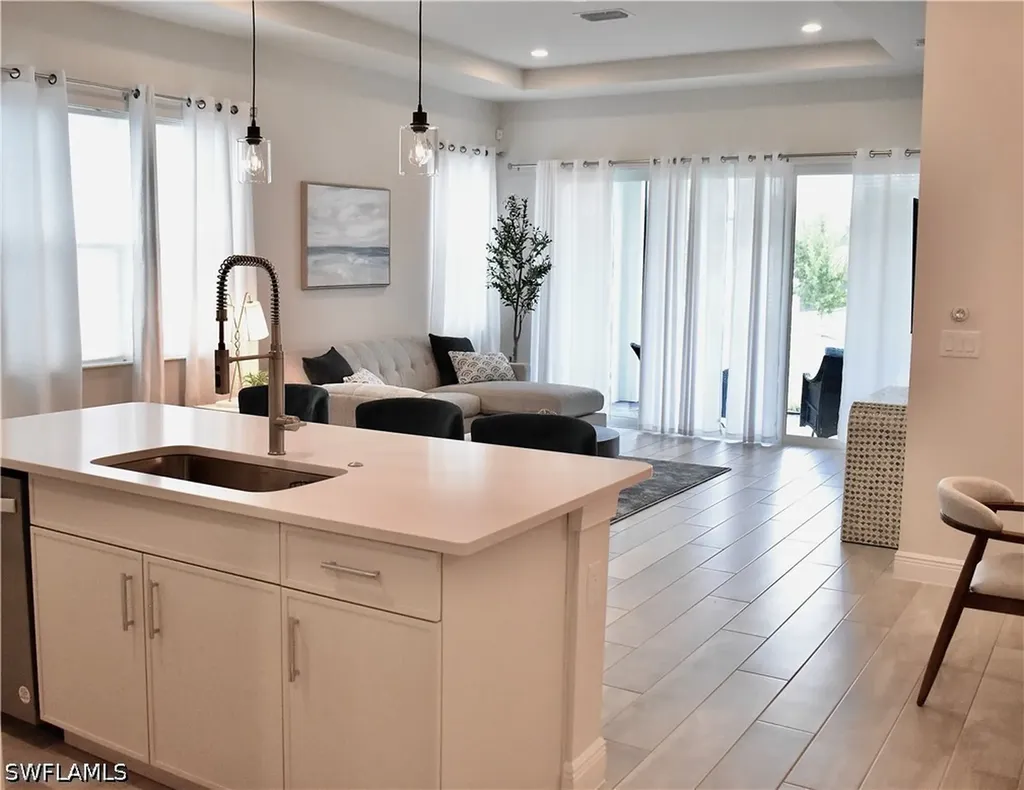 9175 Cayman Drive Naples FL 34114