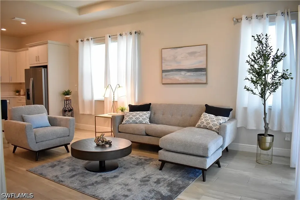 9175 Cayman Drive Naples FL 34114