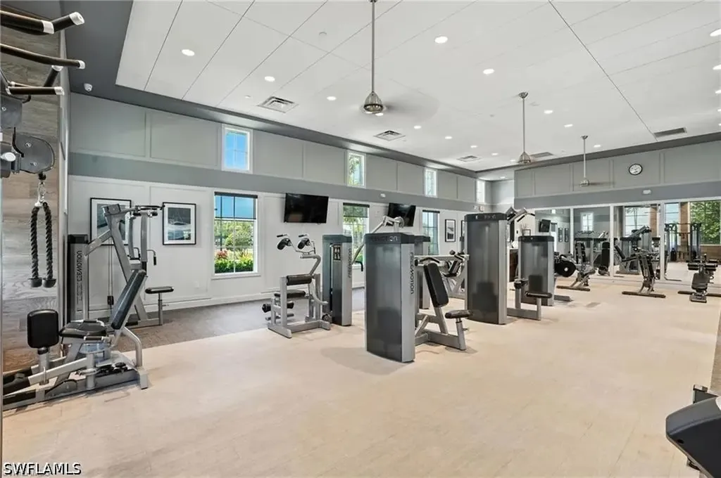 9175 Cayman Drive Naples FL 34114