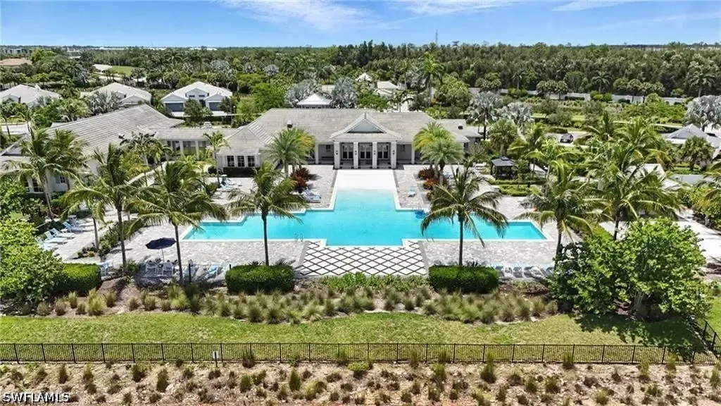 9175 Cayman Drive Naples FL 34114