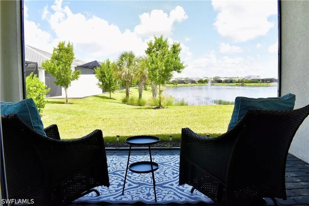 9175 Cayman Drive Naples FL 34114