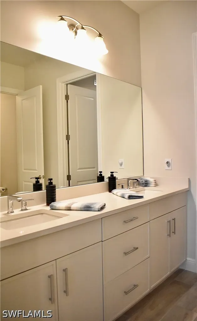 9175 Cayman Drive Naples FL 34114