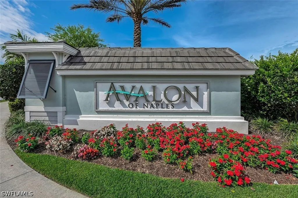 6954 Avalon Circle Naples FL 34112
