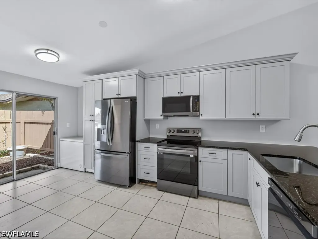 6441 Royal Woods Drive Fort Myers FL 33908