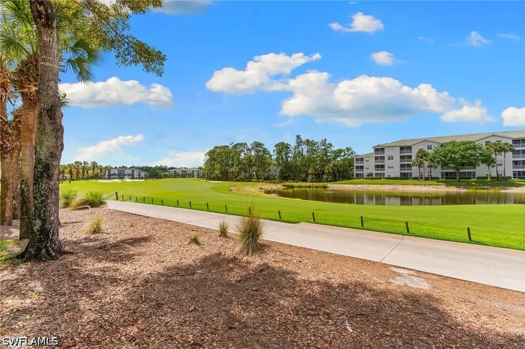 3980 Bishopwood Court E Naples FL 34114