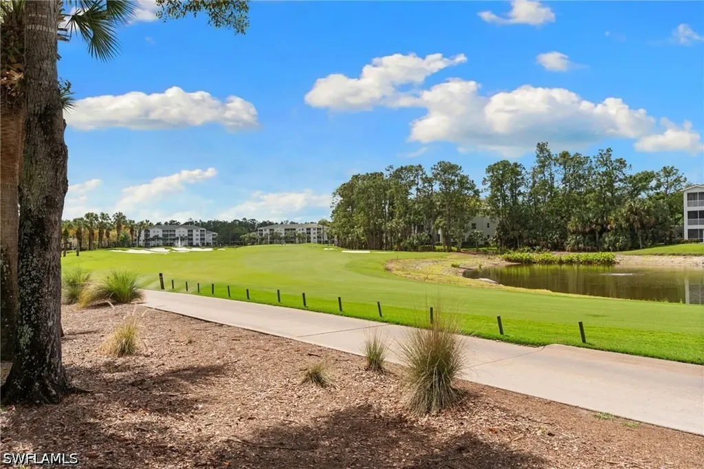 3980 Bishopwood Court E Naples FL 34114