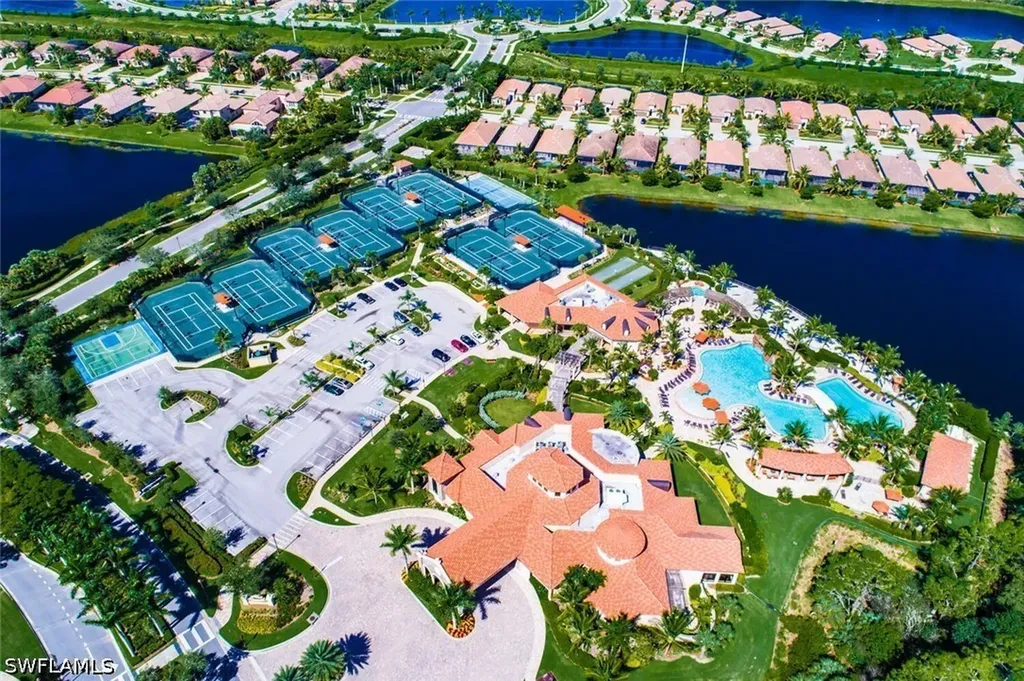 9415 Piacere Way Naples FL 34113