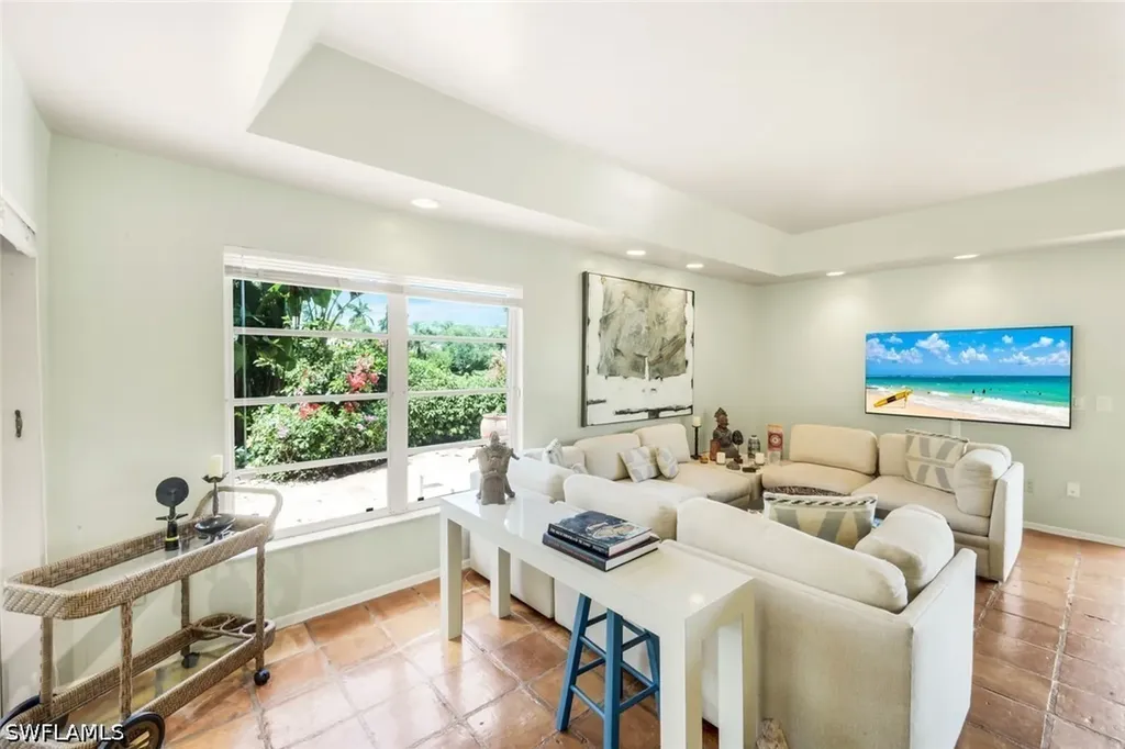 330 Bald Eagle Drive Naples FL 34105