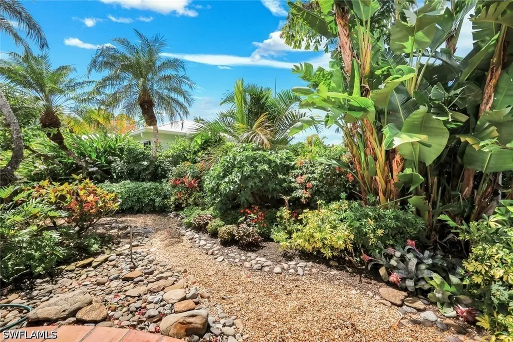 330 Bald Eagle Drive Naples FL 34105