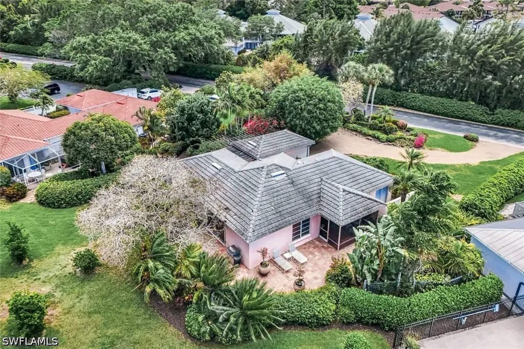 330 Bald Eagle Drive Naples FL 34105