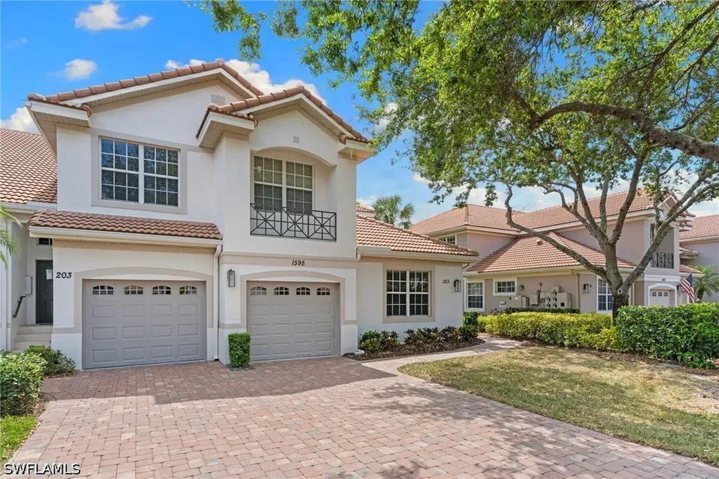 1595 Winding Oaks Way Naples FL 34109