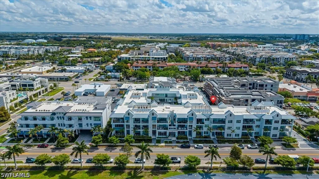 201 8th Street S Naples FL 34102