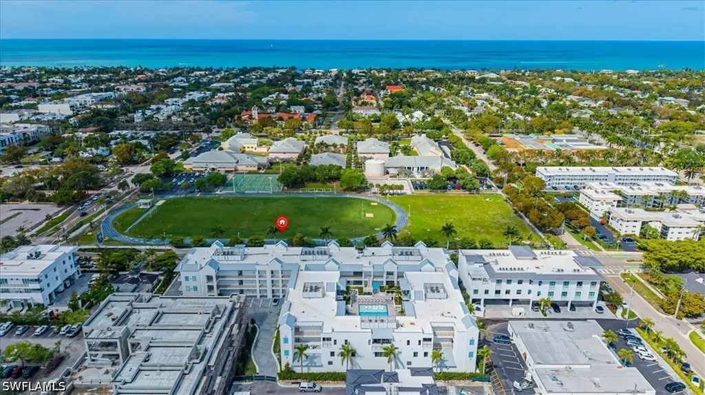 201 8th Street S Naples FL 34102