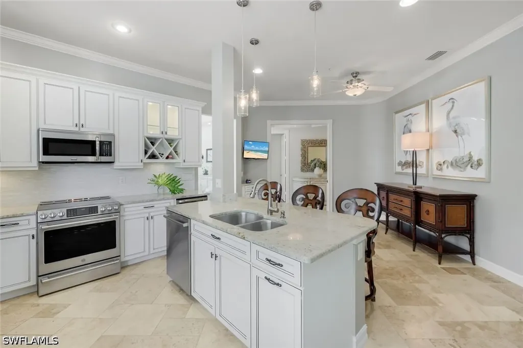 1840 Les Chateaux Boulevard Naples FL 34109