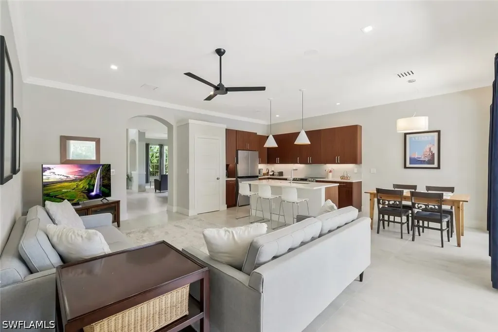 5717 Lago Villaggio Way Naples FL 34104